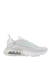 NIKE Low Sneakers & Tennisschuhe