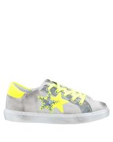 2STAR Low Sneakers & Tennisschuhe