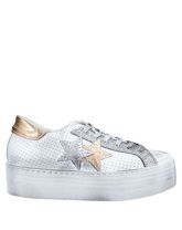 2STAR Low Sneakers & Tennisschuhe