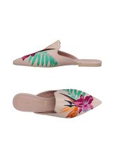 PRETTY BALLERINAS Mules & Clogs