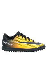 NIKE Low Sneakers & Tennisschuhe