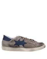 2STAR Low Sneakers & Tennisschuhe