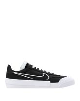 NIKE Low Sneakers & Tennisschuhe