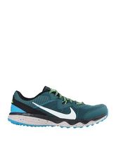 NIKE Low Sneakers & Tennisschuhe