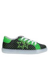 2STAR Low Sneakers & Tennisschuhe