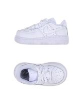 NIKE Low Sneakers & Tennisschuhe