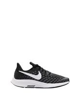 NIKE Low Sneakers & Tennisschuhe