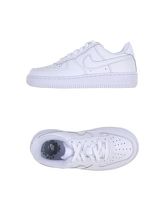 NIKE Low Sneakers & Tennisschuhe