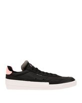 NIKE Low Sneakers & Tennisschuhe