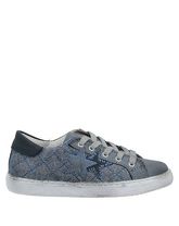 2STAR Low Sneakers & Tennisschuhe