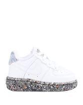 NIKE Low Sneakers & Tennisschuhe