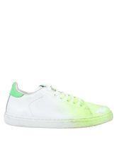 2STAR Low Sneakers & Tennisschuhe