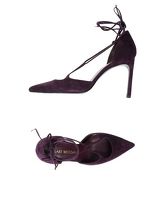 STUART WEITZMAN Pumps