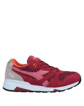 DIADORA Low Sneakers & Tennisschuhe