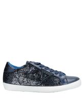 GUESS Low Sneakers & Tennisschuhe