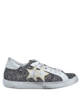 2STAR Low Sneakers & Tennisschuhe