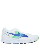 NIKE Low Sneakers & Tennisschuhe